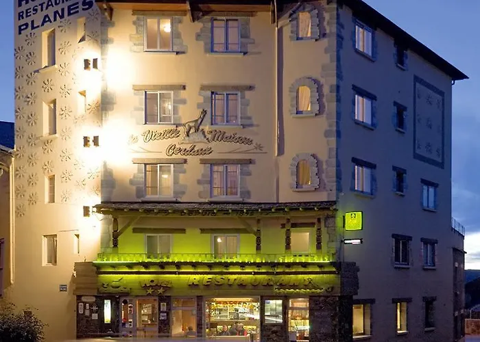 Hotel Restaurant Planes
